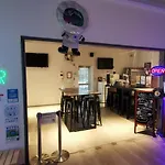Moon Station Hotel Tokyo