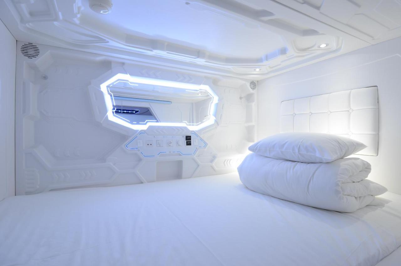 Capsulehotel Moon Station *